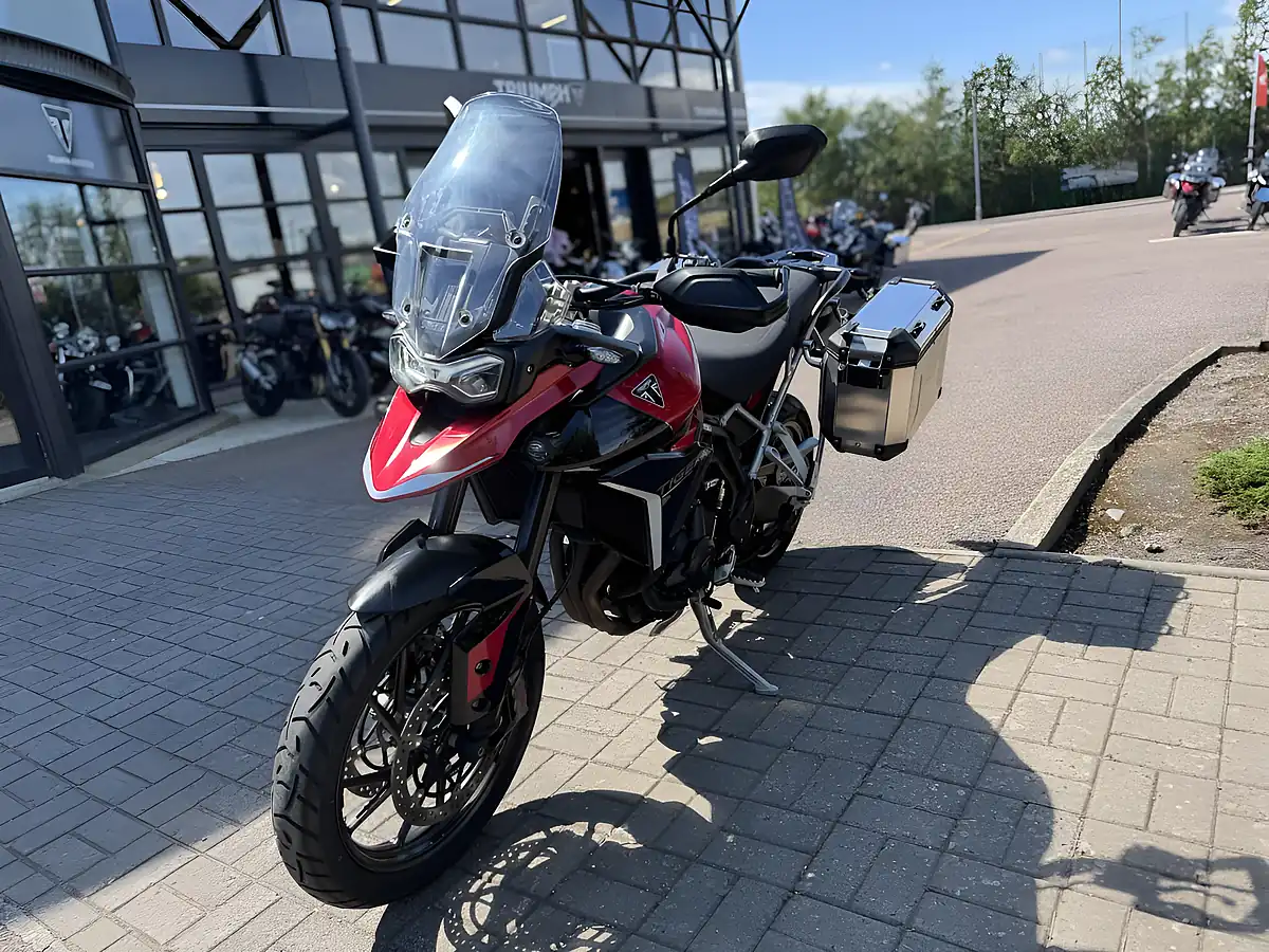 Used 2025 Triumph Tiger 900 GT Pro Red/Black - Interior and Exterior details 6