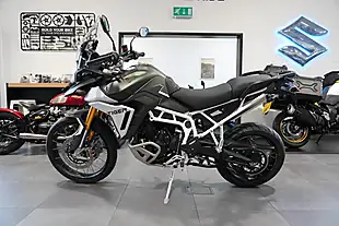 Used 2025 Triumph Tiger 900 Rally Pro Matt Khaki Green - Interior and Exterior details 2