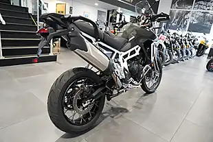 Used 2025 Triumph Tiger 900 Rally Pro Matt Khaki Green - Interior and Exterior details 5