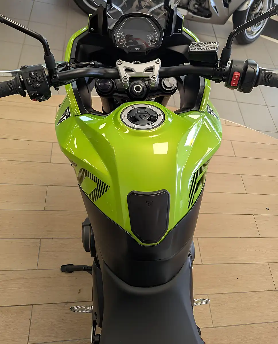Used 2025 Triumph Tiger Sport 660 Adventure Green - Interior and Exterior details 13