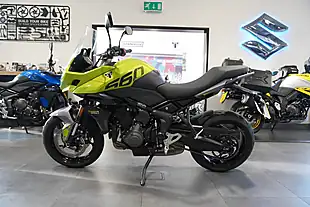 Used 2025 Triumph Tiger Sport 660 Green Metallic - Interior and Exterior details 2