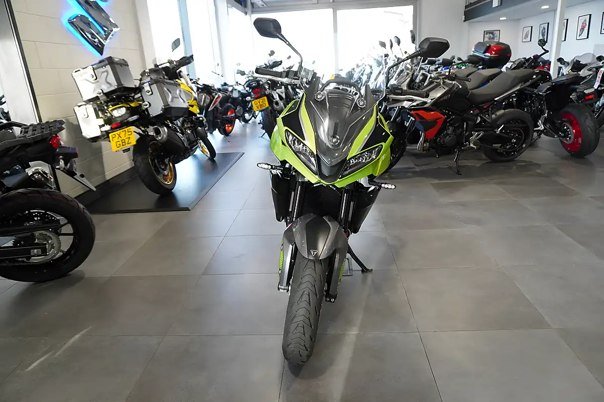 Used 2025 Triumph Tiger Sport 660 Green Metallic - Interior and Exterior details 3