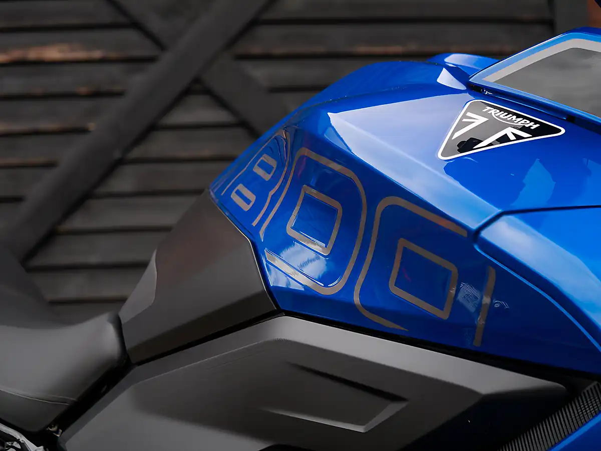 Used 2025 Triumph Tiger Sport 800 Caspian Blue / Phantom Black - Interior and Exterior details 13
