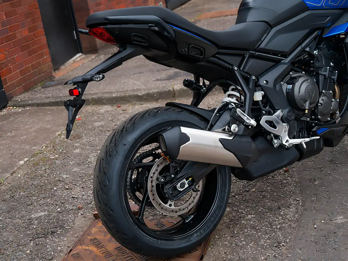 Used 2025 Triumph Tiger Sport 800 Caspian Blue / Phantom Black - Interior and Exterior details 18