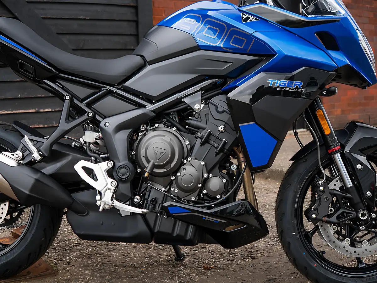 Used 2025 Triumph Tiger Sport 800 Caspian Blue / Phantom Black - Interior and Exterior details 7