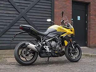 Used 2025 Triumph Tiger Sport 800 Cosmic Yellow - Interior and Exterior details 14
