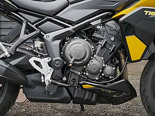 Used 2025 Triumph Tiger Sport 800 Cosmic Yellow - Interior and Exterior details 9