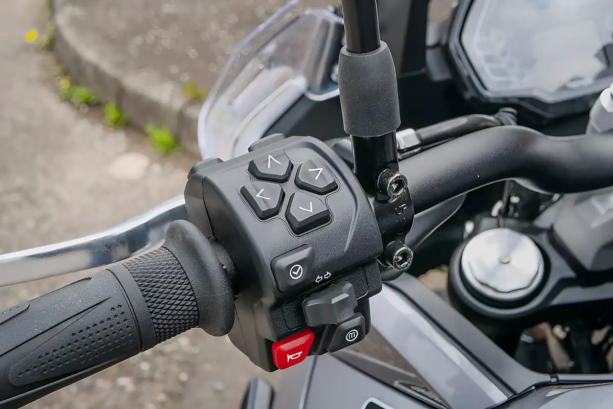 Used 2025 Triumph Tiger Sport 800 Graphite / Sapphire Black - Interior and Exterior details 19