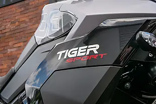 Used 2025 Triumph Tiger Sport 800 Graphite / Sapphire Black - Interior and Exterior details 5