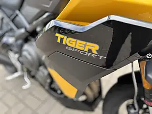 Used 2025 Triumph Tiger Sport 800 Yellow/Black - Interior and Exterior details 14