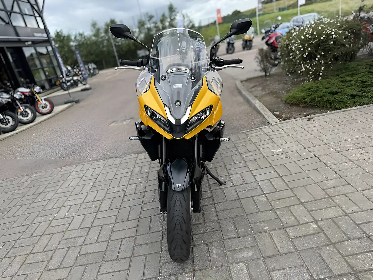 Used 2025 Triumph Tiger Sport 800 Yellow/Black - Interior and Exterior details 5