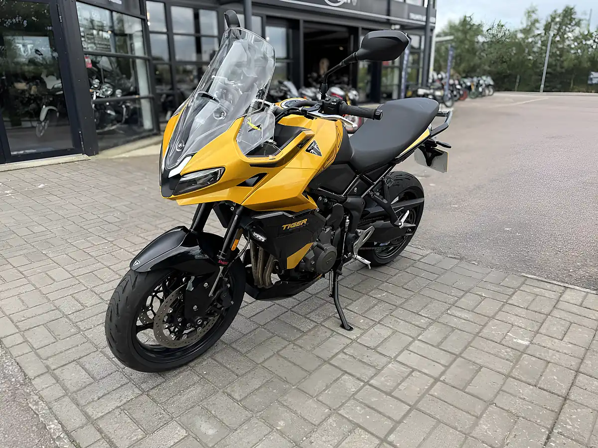 Used 2025 Triumph Tiger Sport 800 Yellow/Black - Interior and Exterior details 6