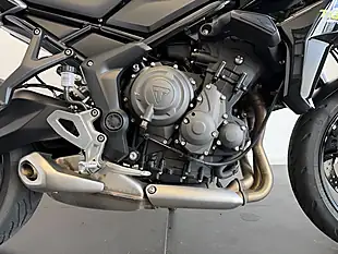 Used 2025 Triumph Tiger Sport Green - Interior and Exterior details 3