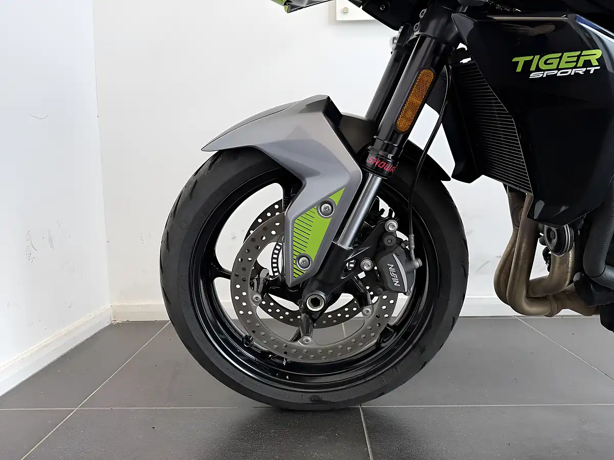Used 2025 Triumph Tiger Sport Green - Interior and Exterior details 9