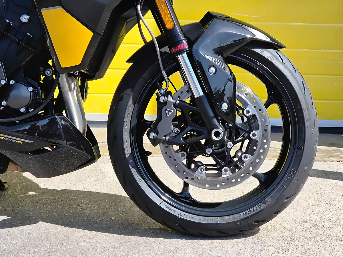 Used 2025 Triumph Tiger Sport Yellow - Interior and Exterior details 10