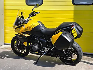 Used 2025 Triumph Tiger Sport Yellow - Interior and Exterior details 6