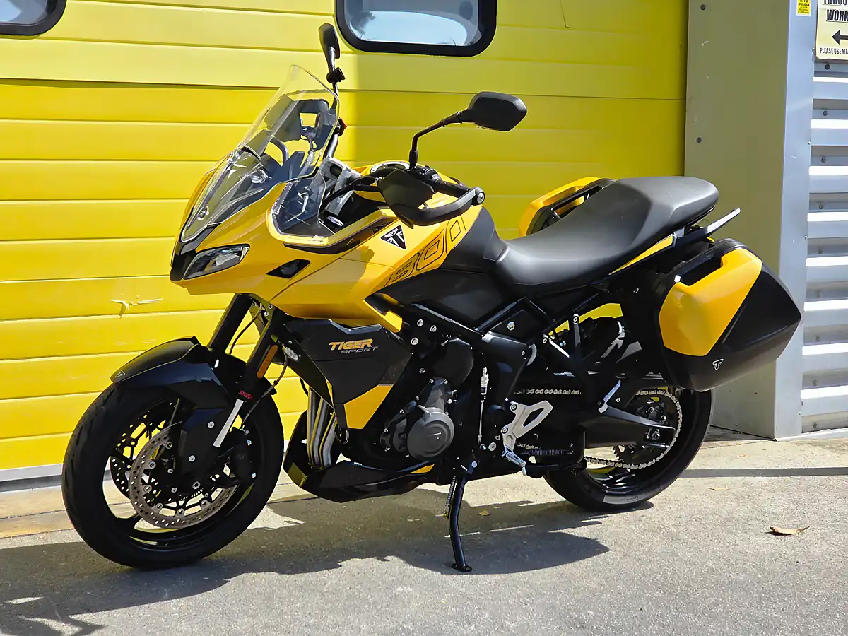 Used 2025 Triumph Tiger Sport Yellow - Interior and Exterior details 7