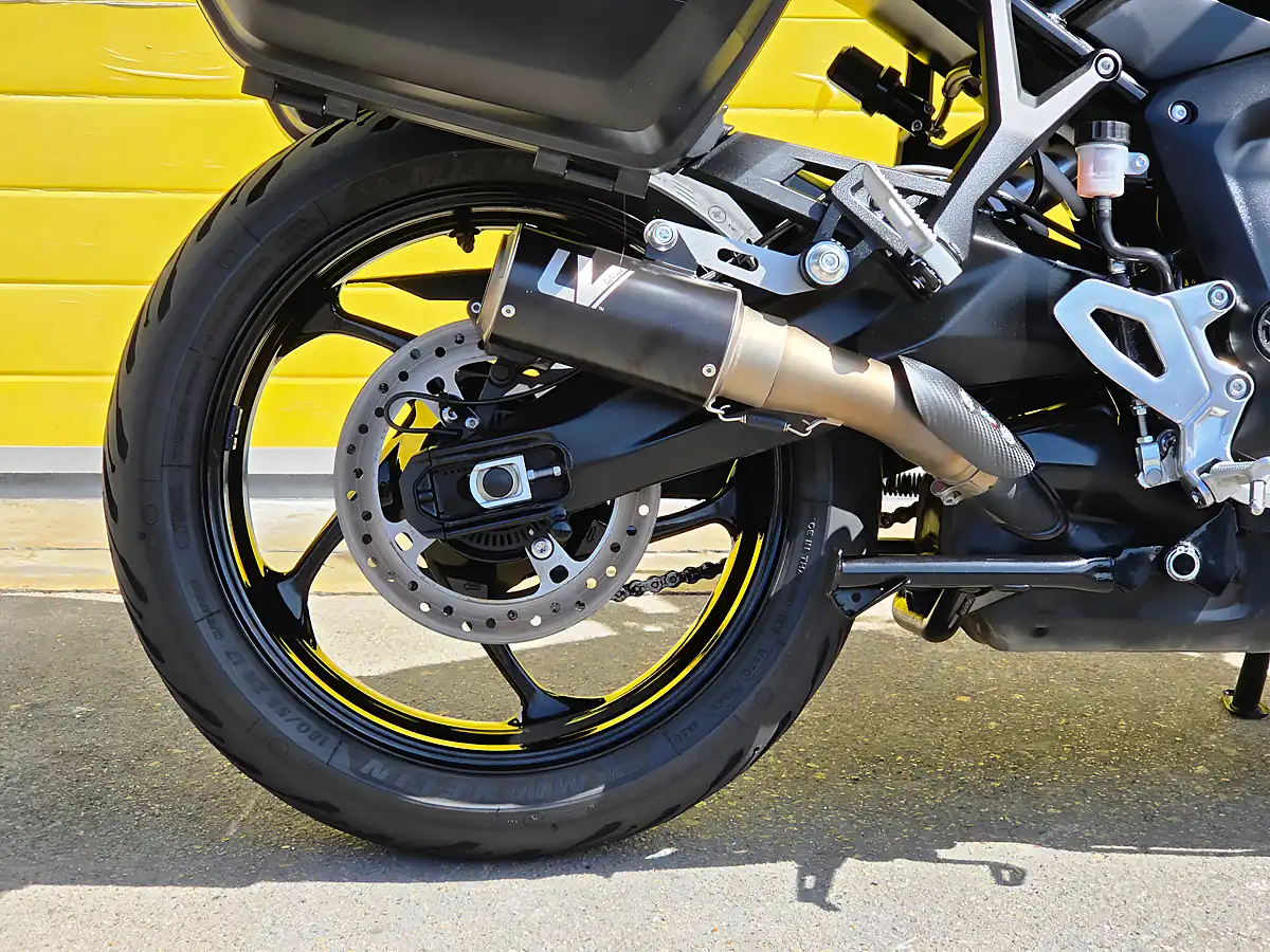 Used 2025 Triumph Tiger Sport Yellow - Interior and Exterior details 8