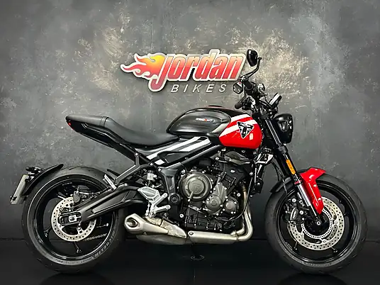 2025 Triumph TRIDENT 660