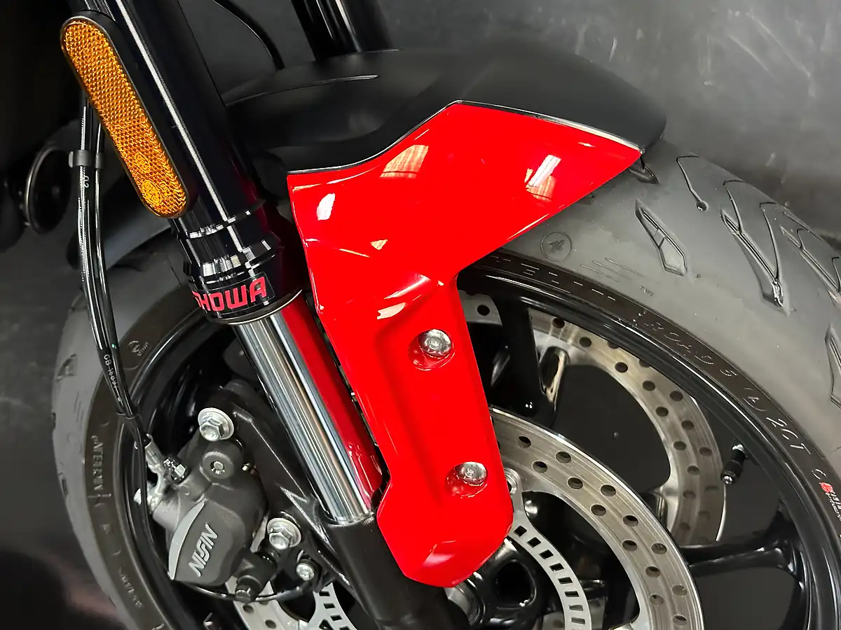 Used 2025 Triumph Trident 660 Red - Interior and Exterior details 11