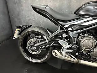 Used 2025 Triumph Trident 660 Red - Interior and Exterior details 7
