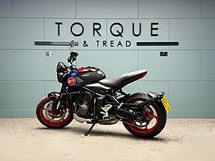 Used 2025 Triumph Trident 660 Triple Tribute Edition Black - Interior and Exterior details 7