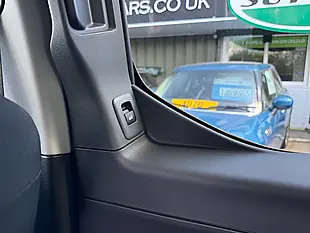 Used 2025 Vauxhall Combo Life Electric Ultimate Xl Green - Interior and Exterior details 12