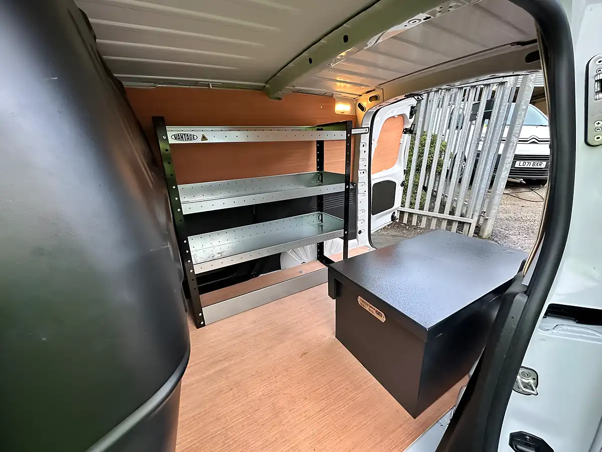 Used 2025 Vauxhall Combo Prime White - Interior and Exterior details 12
