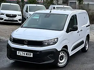 Used 2025 Vauxhall Combo Prime White - Interior and Exterior details 13