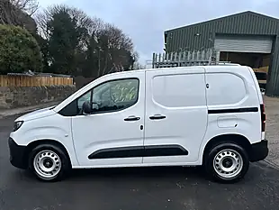 Used 2025 Vauxhall Combo Prime White - Interior and Exterior details 18