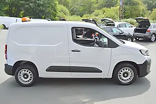 Used 2025 Vauxhall Combo Prime White - Interior and Exterior details 10