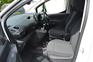 Used 2025 Vauxhall Combo Prime White - Interior and Exterior details 12