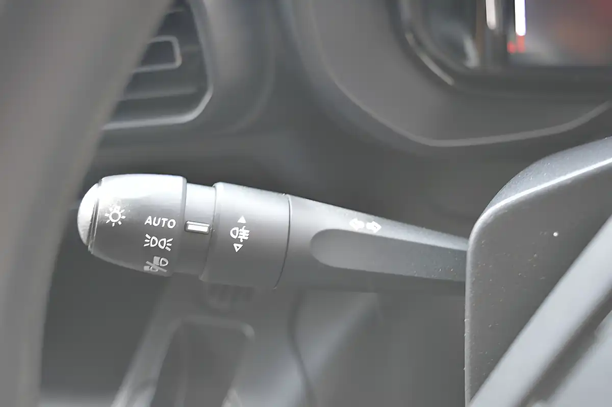 Used 2025 Vauxhall Combo Prime White - Interior and Exterior details 19