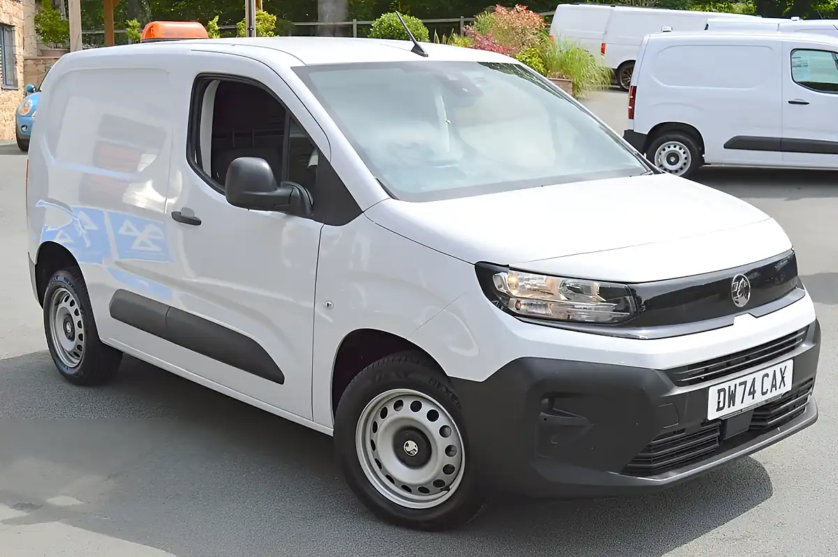 Used 2025 Vauxhall Combo Prime White - Interior and Exterior details 2