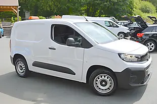 Used 2025 Vauxhall Combo Prime White - Interior and Exterior details 3