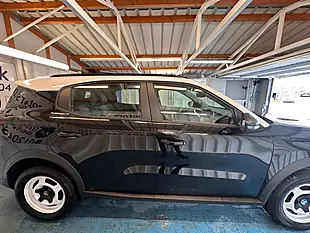 Used 2025 Vauxhall Frontera Electric Design Black - Interior and Exterior details 10