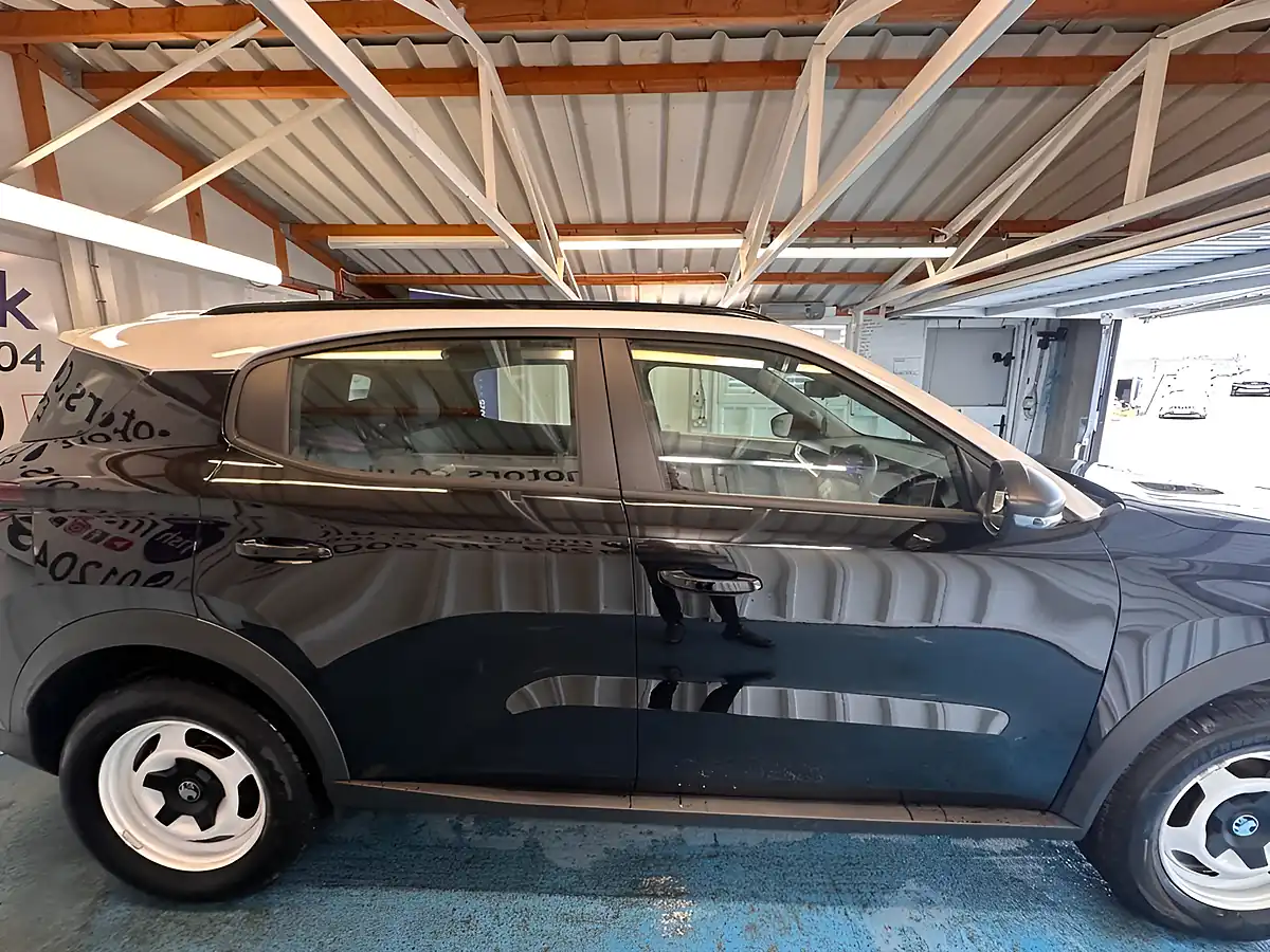 Used 2025 Vauxhall Frontera Electric Design Black - Interior and Exterior details 10