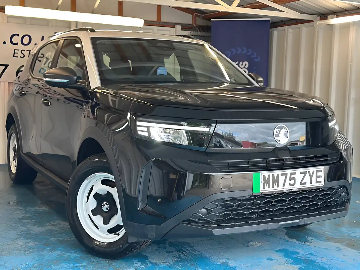 Used 2025 Vauxhall Frontera Electric Design Black - Interior and Exterior details 13