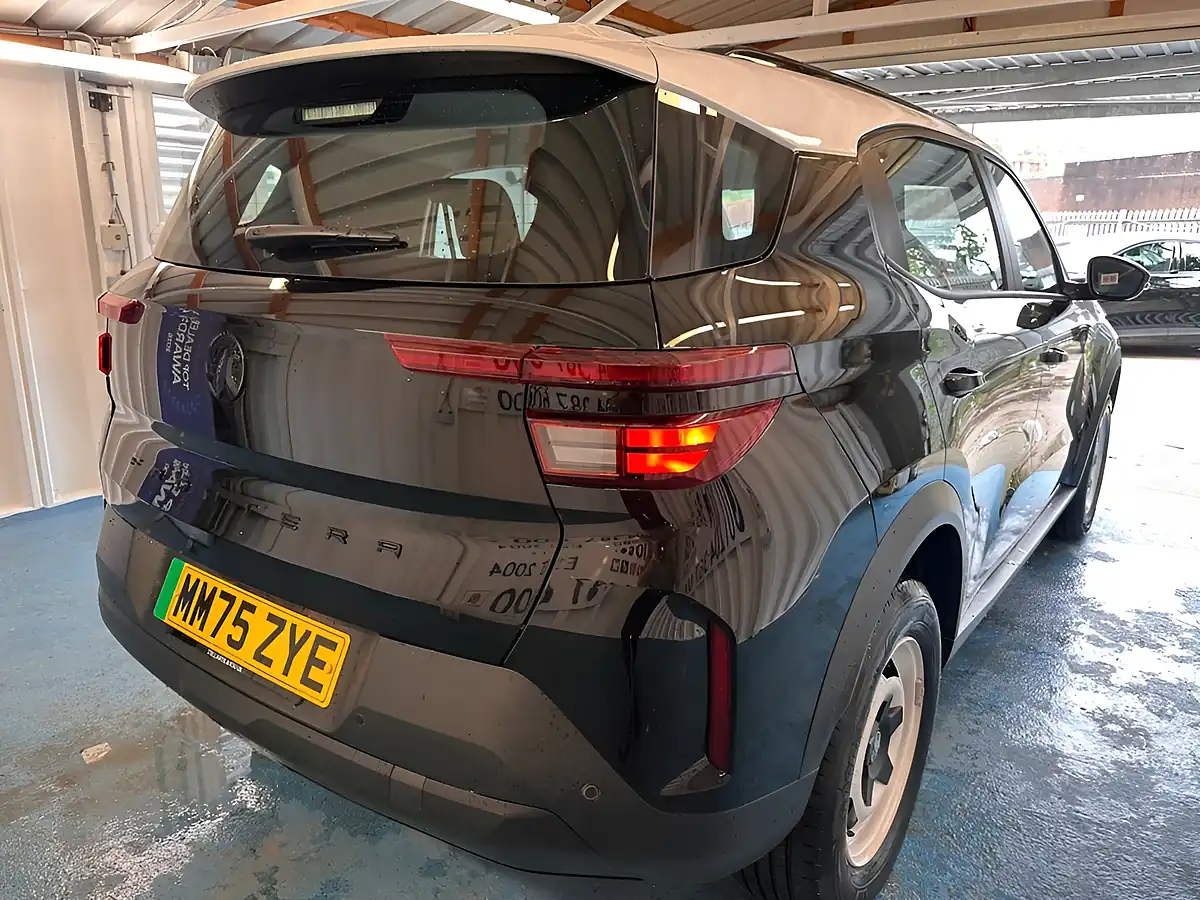 Used 2025 Vauxhall Frontera Electric Design Black - Interior and Exterior details 15