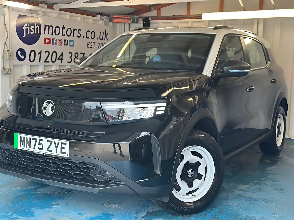 Used 2025 Vauxhall Frontera Electric Design Black - Interior and Exterior details 20