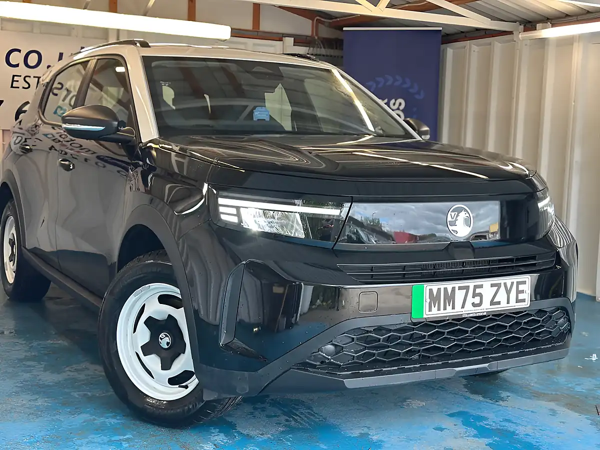Used 2025 Vauxhall Frontera Electric Design Black - Interior and Exterior details 5