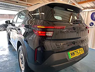 Used 2025 Vauxhall Frontera Electric Design Black - Interior and Exterior details 7