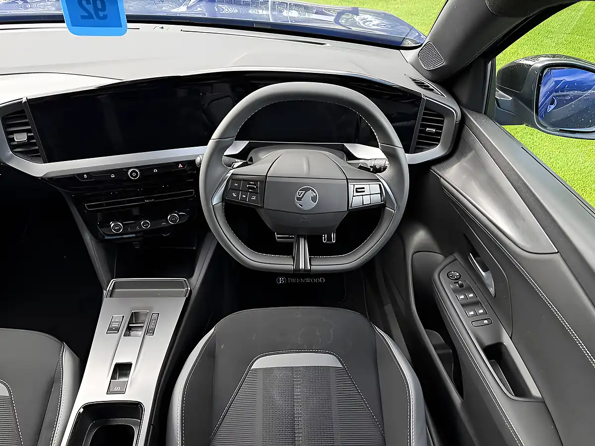Used 2025 Vauxhall Mokka Gs Blue - Interior and Exterior details 12