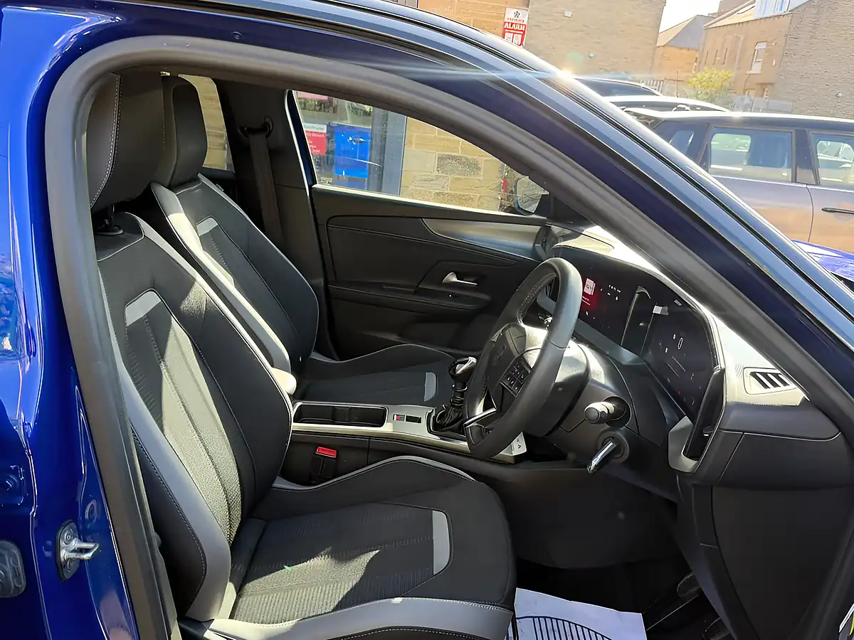 Used 2025 Vauxhall Mokka Gs Blue - Interior and Exterior details 12