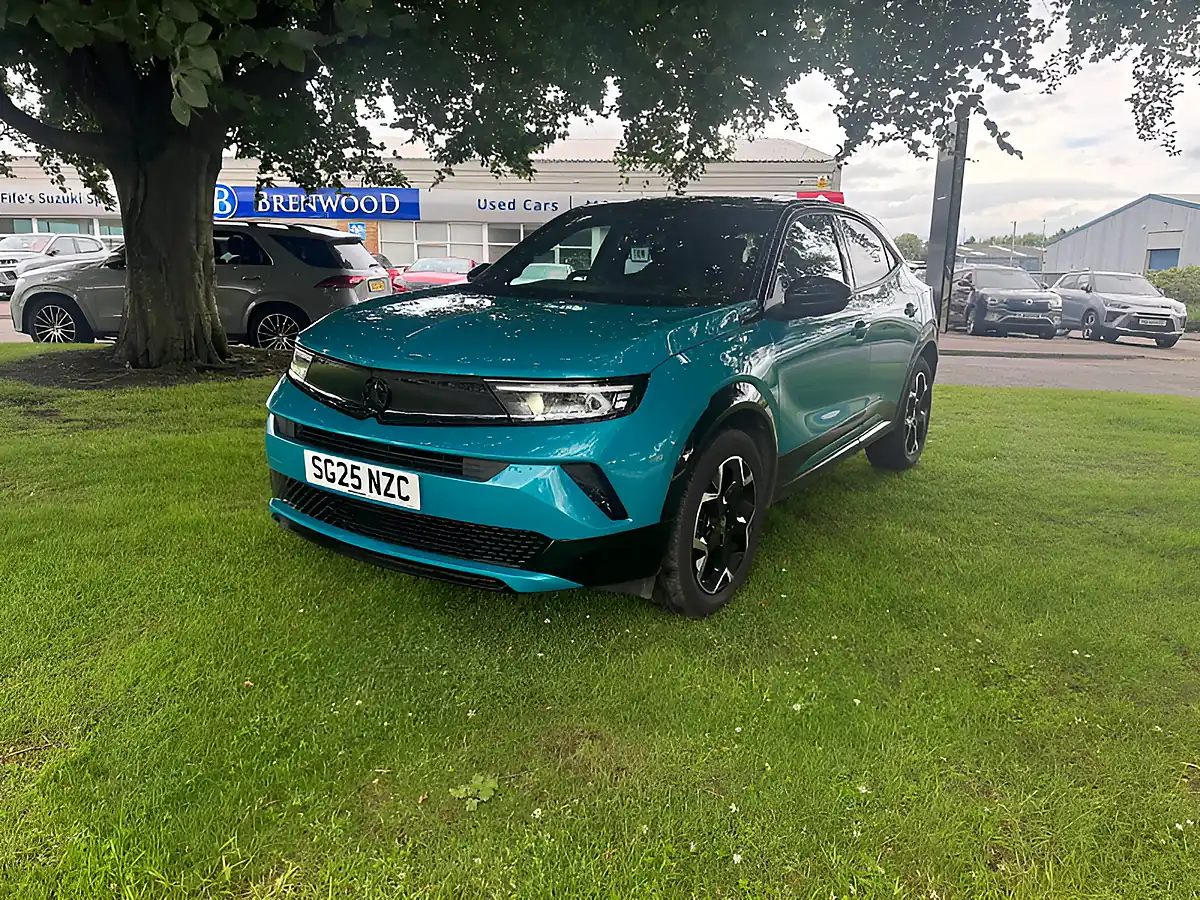 Used 2025 Vauxhall Mokka Gs Tropical Green - Interior and Exterior details 6