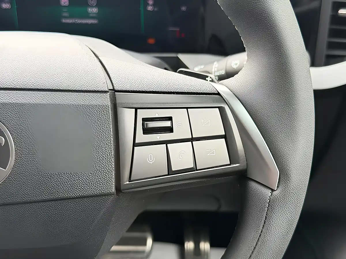 Used 2025 Vauxhall Mokka Ultimate Black - Interior and Exterior details 19