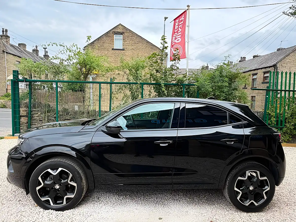 Used 2025 Vauxhall Mokka Ultimate Black - Interior and Exterior details 6