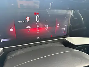 Used 2025 Vauxhall Mokka Ultimate Green - Interior and Exterior details 11