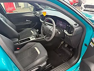 Used 2025 Vauxhall Mokka Ultimate Green - Interior and Exterior details 15