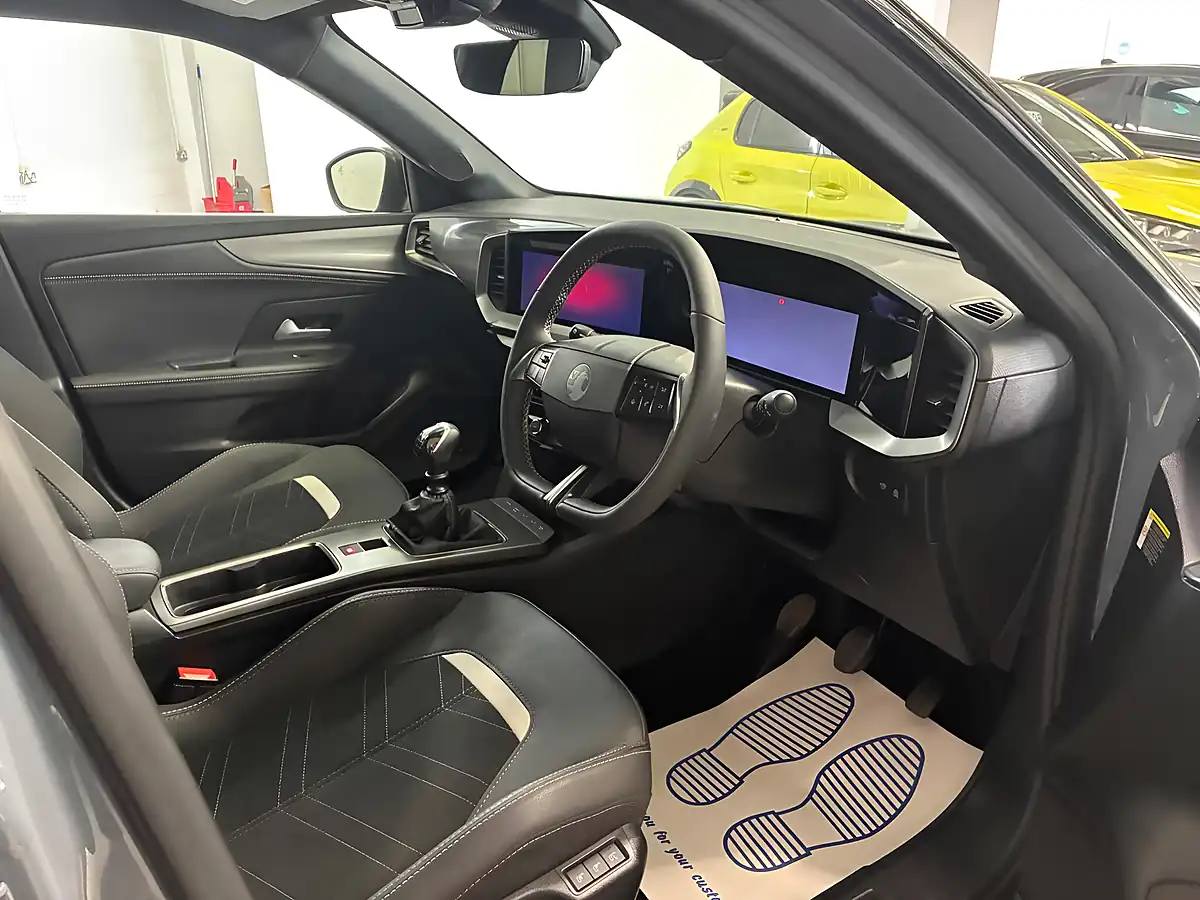 Used 2025 Vauxhall Mokka Ultimate Grey - Interior and Exterior details 11